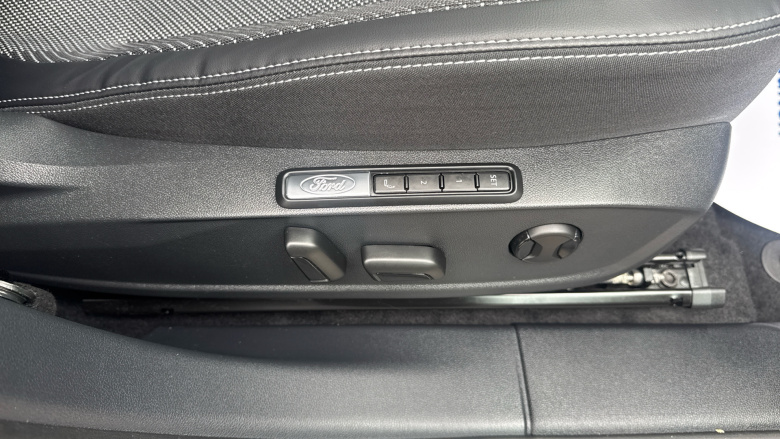 Ford Explorer 210kW Select 77kWh 5dr Auto Electric Estate